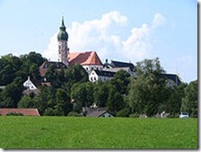 220px-Kloster_Andechs_2005_2